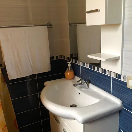 Vila Alicani Apartment Fier